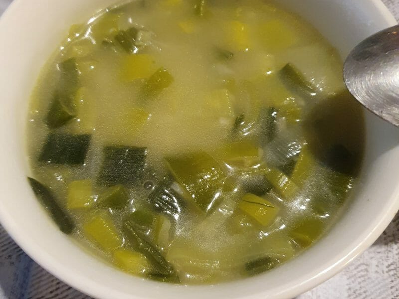 Cliquez pour zoomer ! Soupe de poireaux à la ciboulette Thermomix par vavane_1