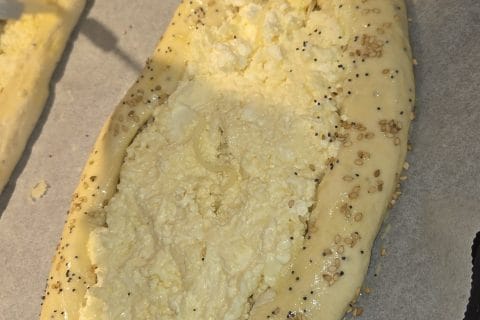 Cliquez pour zoomer ! Poğaça – Petits pains Turcs à la Feta Thermomix par Jade