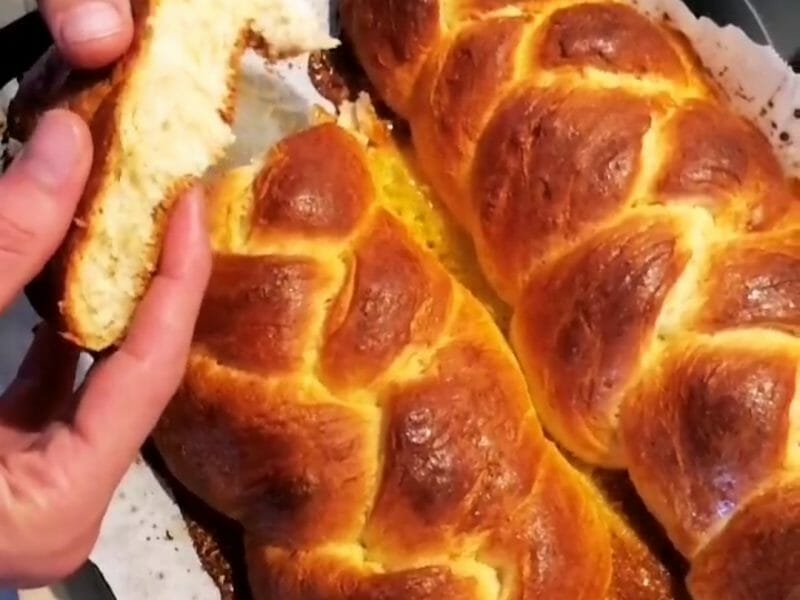 Cliquez pour zoomer ! Brioche tressée à la mie filante Thermomix par Quentin et Anais