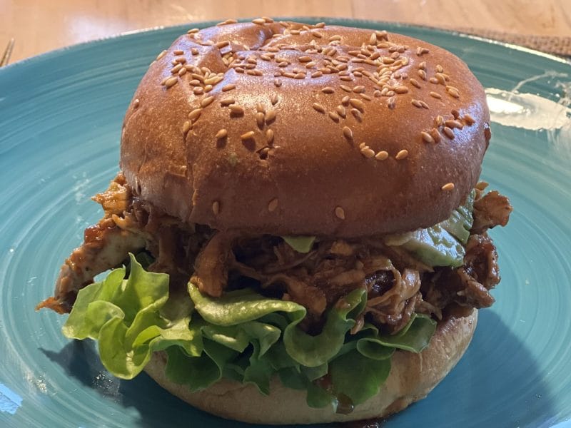 Cliquez pour zoomer ! Burger d’effiloché de poulet Thermomix par Lolo68