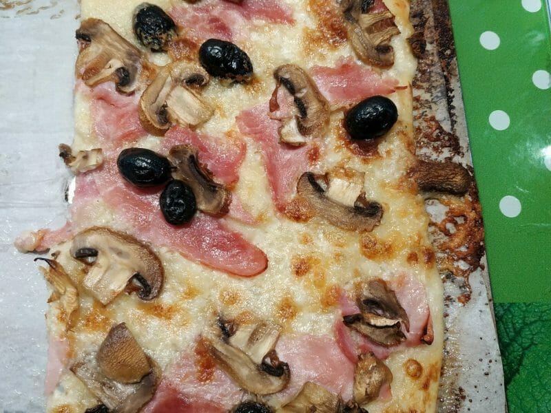 Cliquez pour zoomer ! Pizza blanche aux champignons Thermomix par Mireil