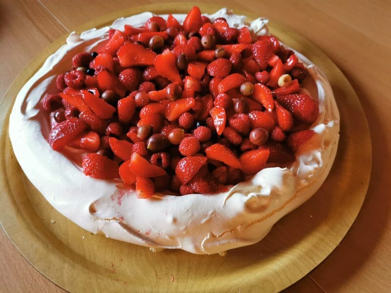 Cliquez pour zoomer ! Mini pavlova aux fraises Thermomix par meldbgir