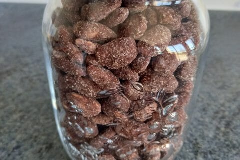 Cliquez pour zoomer ! Amandes au chocolat Thermomix par MarsupilEmi