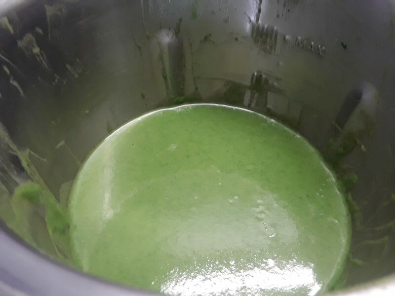 Cliquez pour zoomer ! Velouté aux fanes de radis Thermomix par gnagna45