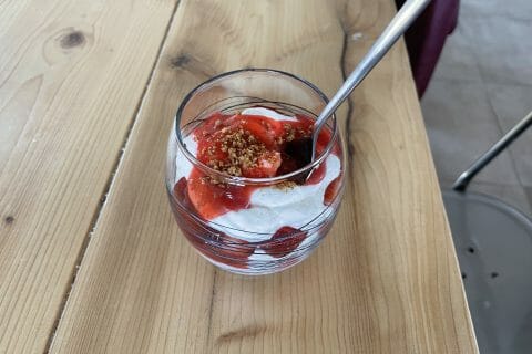 Cliquez pour zoomer ! Tiramisu aux fraises en verrines Thermomix par charlene0711