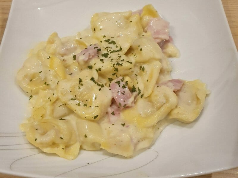 Cliquez pour zoomer ! Tortellini sauce crémeuse au jambon Thermomix par melia63