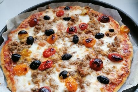 Cliquez pour zoomer ! Pizza au thon et aux olives Thermomix par miel_1