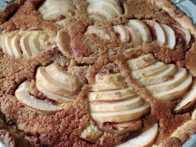 Cliquez pour zoomer ! Tarte aux poires sur lit de chocolat Thermomix par Milou76