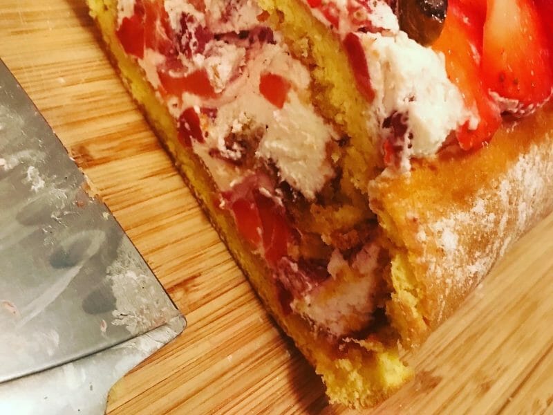 Cliquez pour zoomer ! Fraisier roulé Thermomix par julie_285