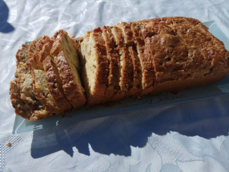 Cliquez pour zoomer ! Cake salé jambon fromage et olives Thermomix par Doucecaro