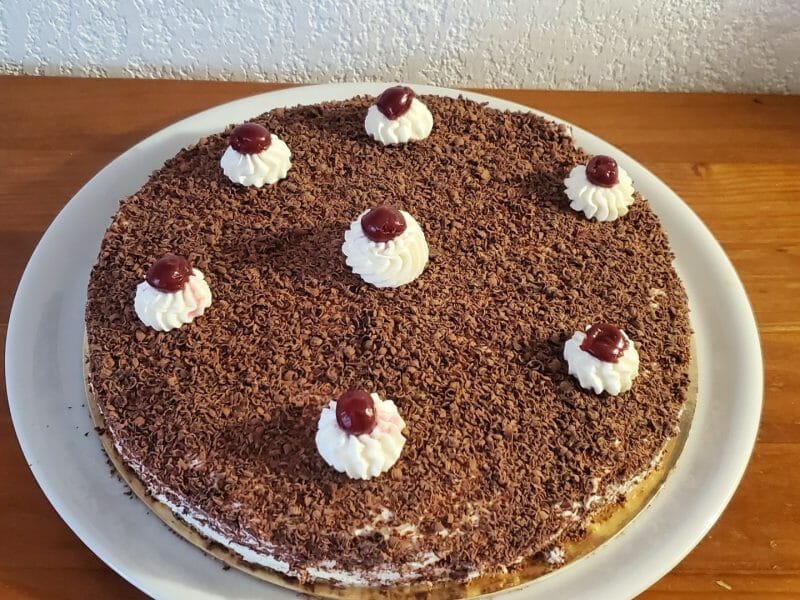 Cliquez pour zoomer ! Bûche forêt noire Thermomix par nathaliemtz