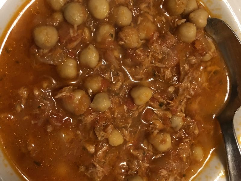 Cliquez pour zoomer ! Mijoté de pois chiches à la tomate, thon et poivrons grillés Thermomix par aixue