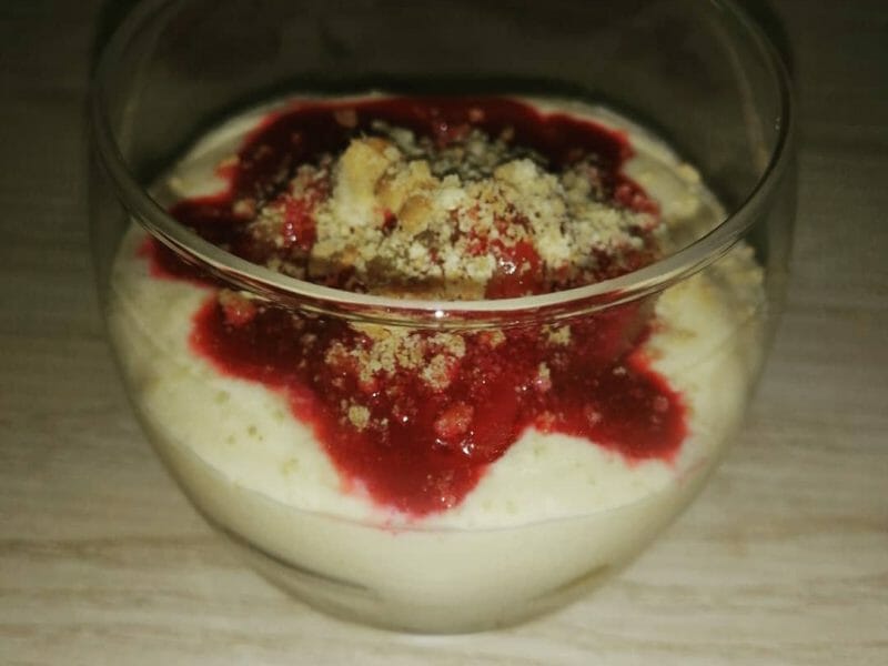 Cliquez pour zoomer ! Tiramisu à l’ananas et son coulis de framboises Thermomix par kiwii88