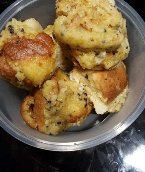 Cliquez pour zoomer ! Boulettes au pain à la sauce soubise Thermomix par Shaaz