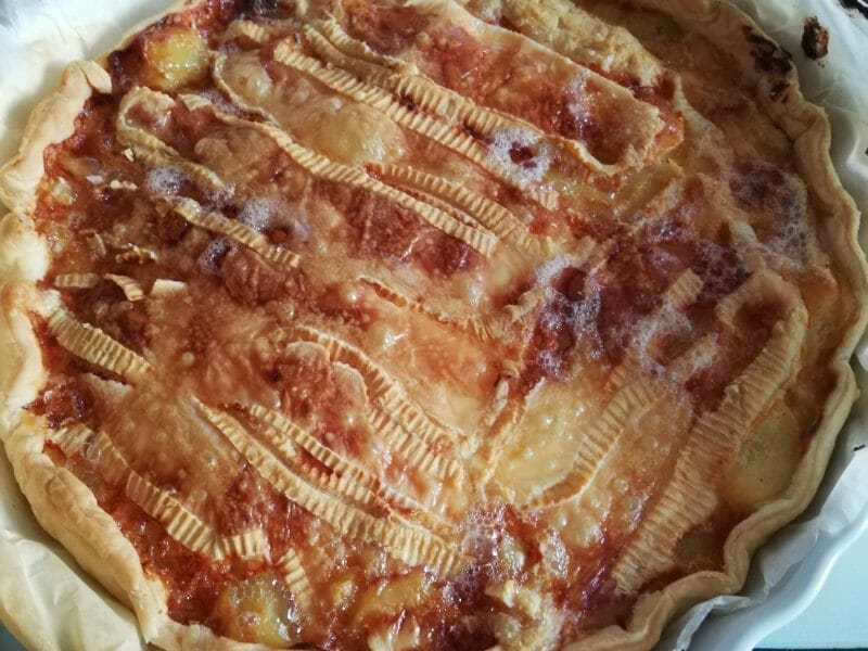 Cliquez pour zoomer ! Tarte aux pommes de terre et lardons Thermomix par julie_302