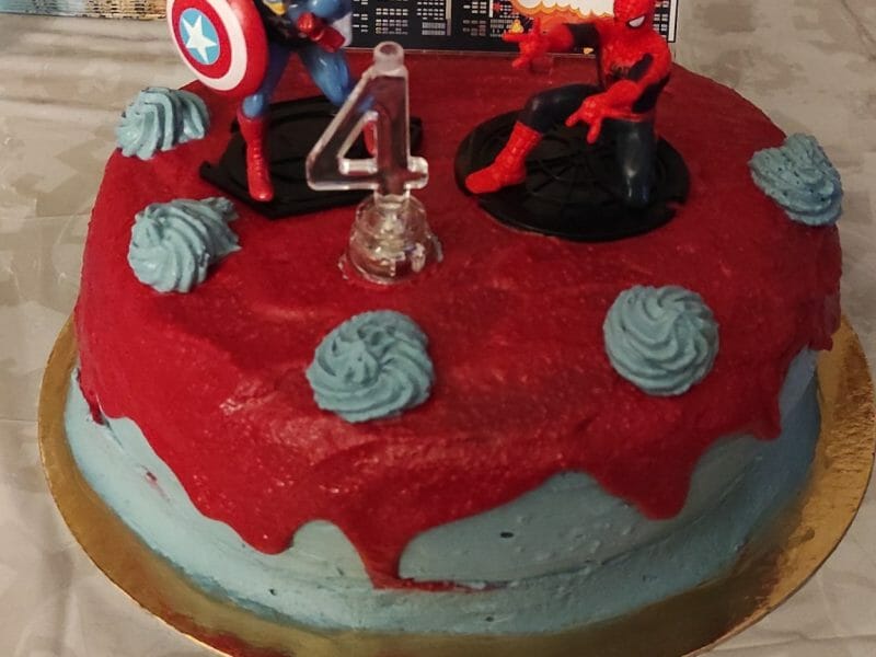 Cliquez pour zoomer ! Layer cake Kinder Bueno Thermomix par Melanie2610