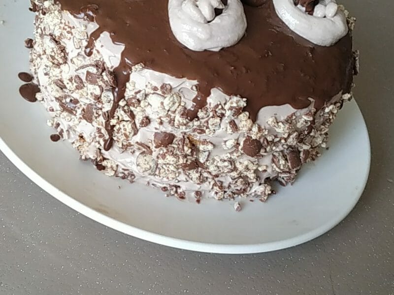 Cliquez pour zoomer ! Layer cake Kinder Bueno Thermomix par anais_177