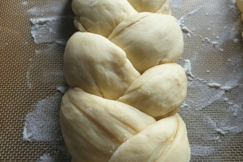 Cliquez pour zoomer ! Brioche tressée à la mie filante Thermomix par Gautier