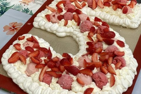 Cliquez pour zoomer ! Mini pavlova aux fraises Thermomix par steph37000