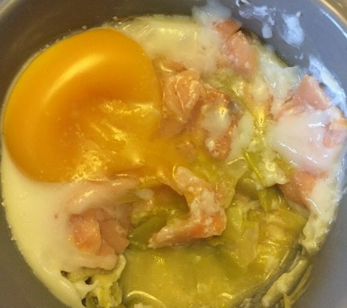 Cliquez pour zoomer ! Oeufs cocotte poireaux et saumon fumé Thermomix par stalou