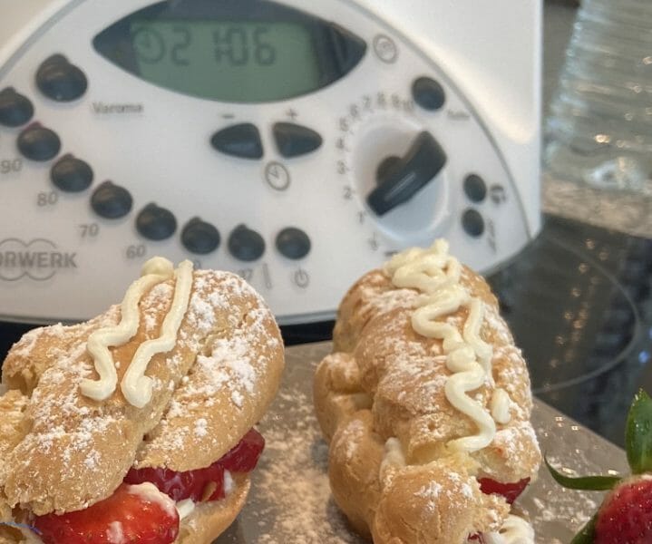 Cliquez pour zoomer ! Éclairs fraises chantilly Thermomix par jonathan_25