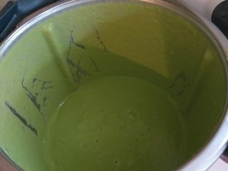 Cliquez pour zoomer ! Crème de petits pois à la mozzarella Thermomix par daphne74