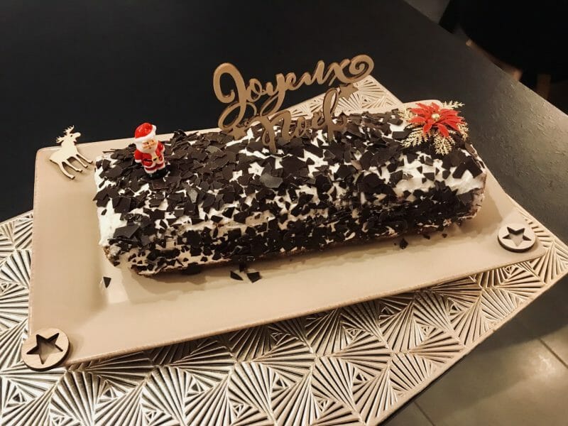 Cliquez pour zoomer ! Bûche forêt noire Thermomix par letilou85