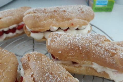 Cliquez pour zoomer ! Éclairs fraises chantilly Thermomix par Abby88