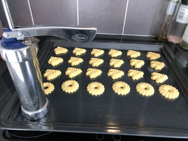Cliquez pour zoomer ! Sablés à la presse à biscuits Thermomix par Magalito