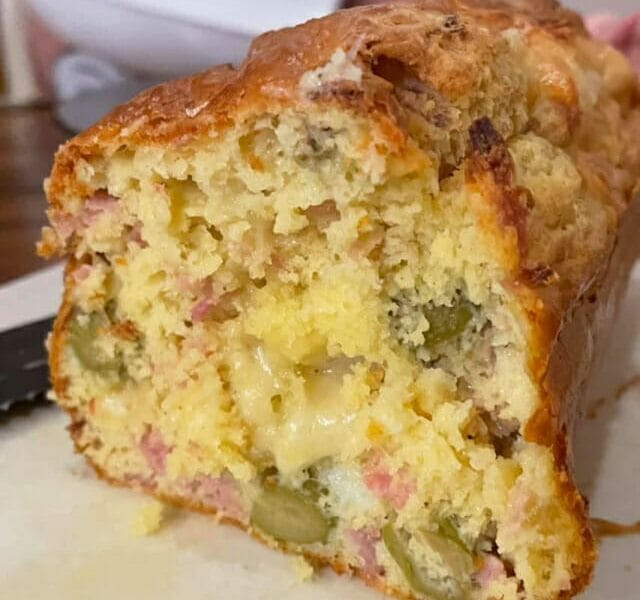 Cliquez pour zoomer ! Cake salé jambon fromage et olives Thermomix par magali_gaz