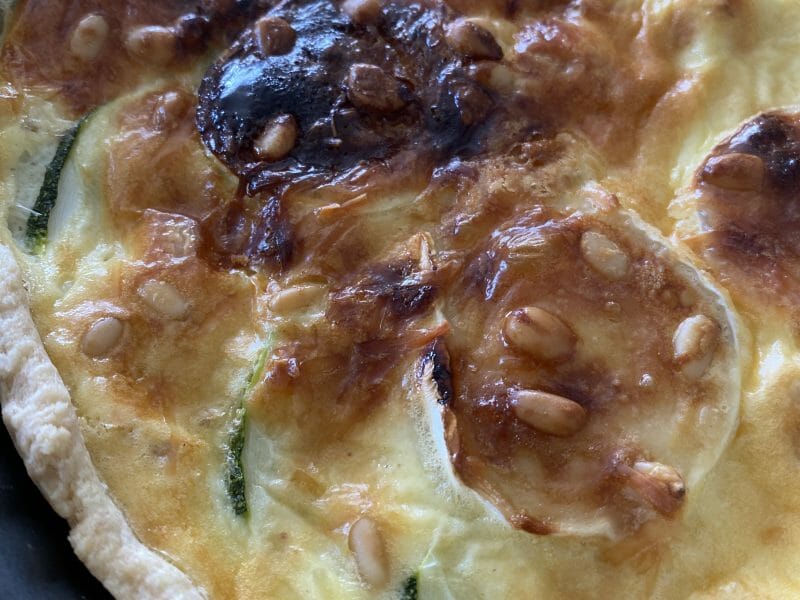 Cliquez pour zoomer ! Tarte courgettes, chèvre et pignons de pin Thermomix par Nancy-Co