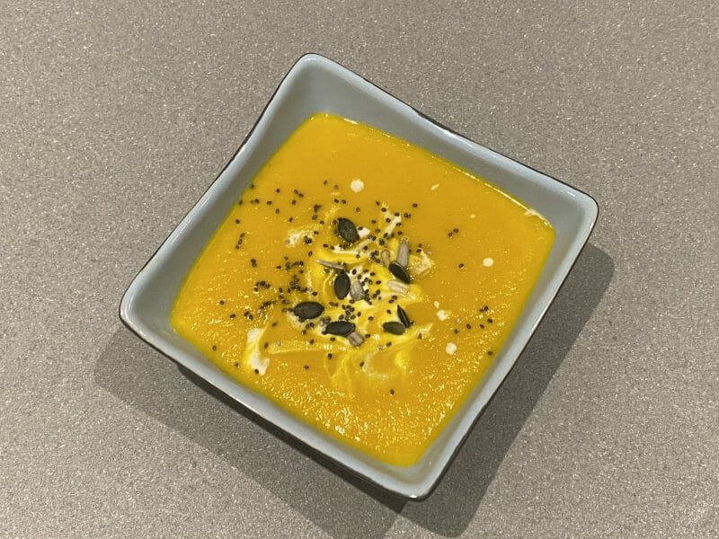 Cliquez pour zoomer ! Velouté carottes et pommes, au lait de coco Thermomix par Chriscuisine