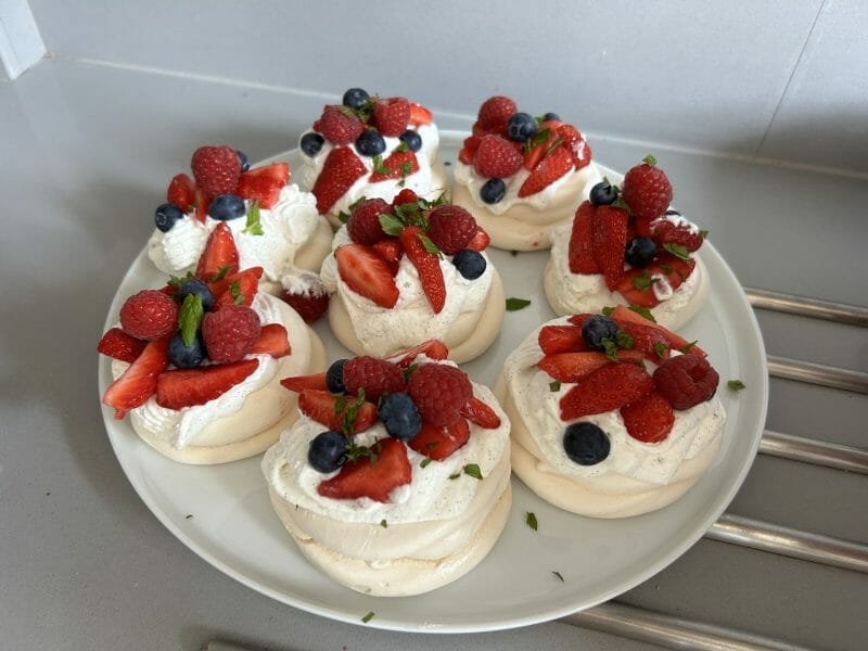 Cliquez pour zoomer ! Mini pavlova aux fraises Thermomix par andoux