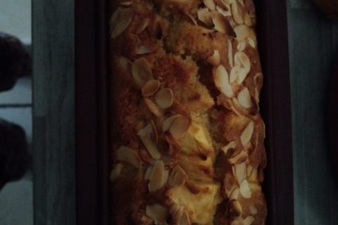 Cliquez pour zoomer ! Quatre quarts aux pommes Thermomix par laetikam