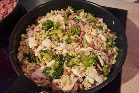 Cliquez pour zoomer ! Gratin de pâtes au brocoli Thermomix par lauranaa