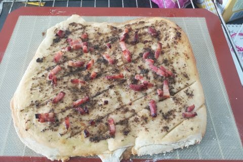 Cliquez pour zoomer ! Fougasse chèvre et lardons Thermomix par Nexitine