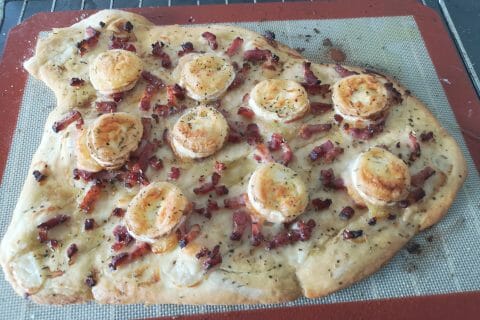 Cliquez pour zoomer ! Fougasse chèvre et lardons Thermomix par Nexitine