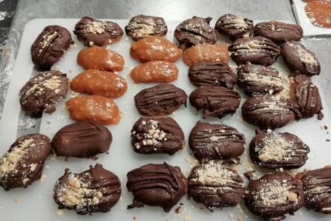 Cliquez pour zoomer ! Caramels aux cacahuètes enrobés de chocolat Thermomix par Mumu maquinghen