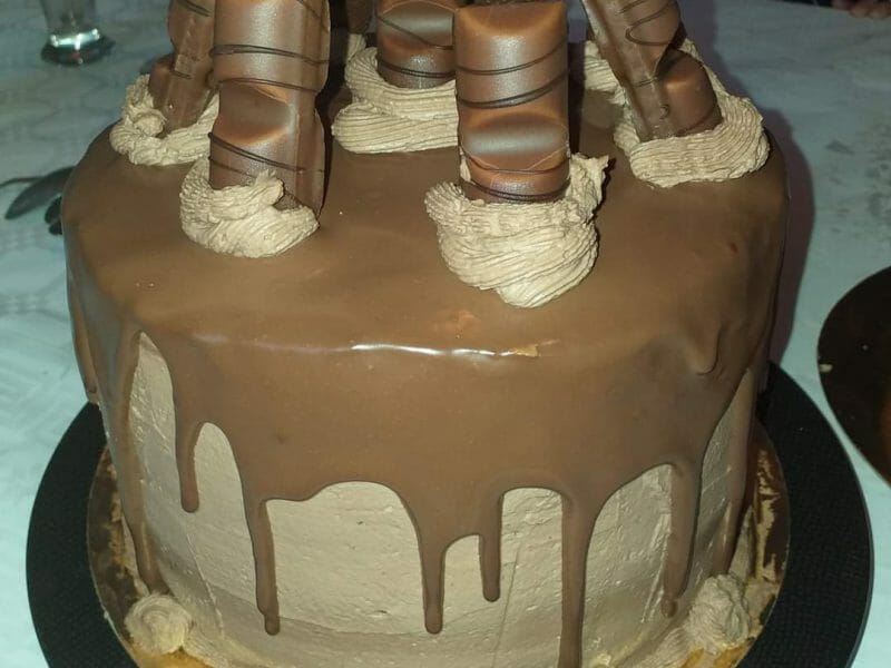 Cliquez pour zoomer ! Layer cake Kinder Bueno Thermomix par sabrina_148