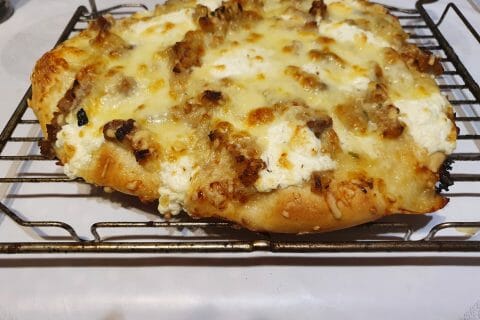 Cliquez pour zoomer ! Fougasse chèvre et lardons Thermomix par nathalie_238