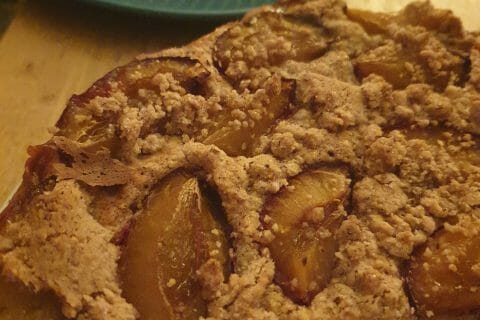 Cliquez pour zoomer ! Tarte briochée aux prunes avec streusel Thermomix par lau_67