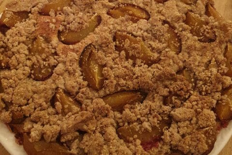 Cliquez pour zoomer ! Tarte briochée aux prunes avec streusel Thermomix par lau_67