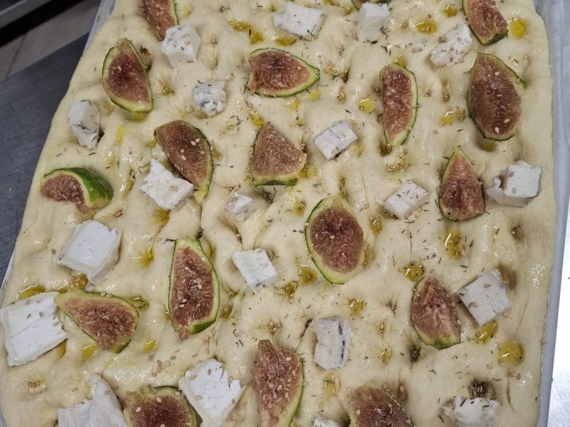 Cliquez pour zoomer ! Focaccia aux figues et gorgonzola Thermomix par sophie51300