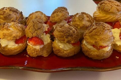 Cliquez pour zoomer ! Choux craquelin fraises chantilly Thermomix par judedegenf