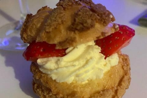 Cliquez pour zoomer ! Choux craquelin fraises chantilly Thermomix par judedegenf