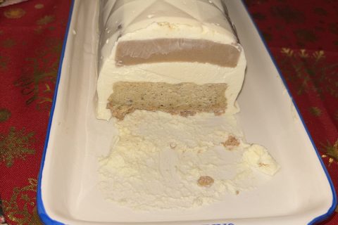 Cliquez pour zoomer ! Bûche vanille praliné Thermomix par emy28