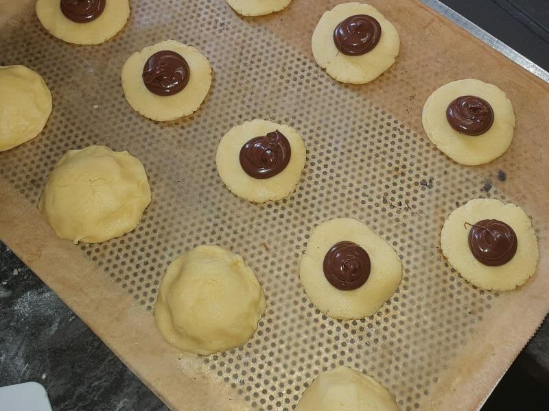 Cliquez pour zoomer ! Cookies fourrés au nutella Thermomix par khadidja75
