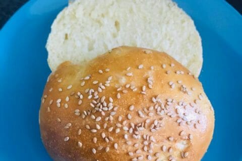 Cliquez pour zoomer ! Pains hamburger Thermomix par Elodie47