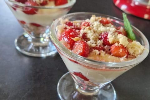 Cliquez pour zoomer ! Délices fraises et chocolat blanc Thermomix par sally666