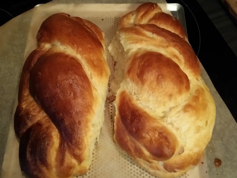 Cliquez pour zoomer ! Brioche tressée à la mie filante Thermomix par pierrequi